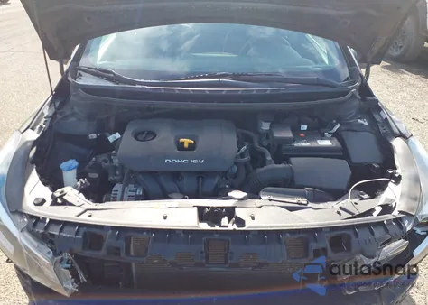 2018 Kia Forte Lx z USA, uszkodzony, nr VIN 3KPFK4A74JE271627